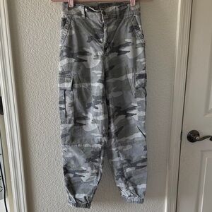American Eagle Outfitters Gray Camouflage Joggers